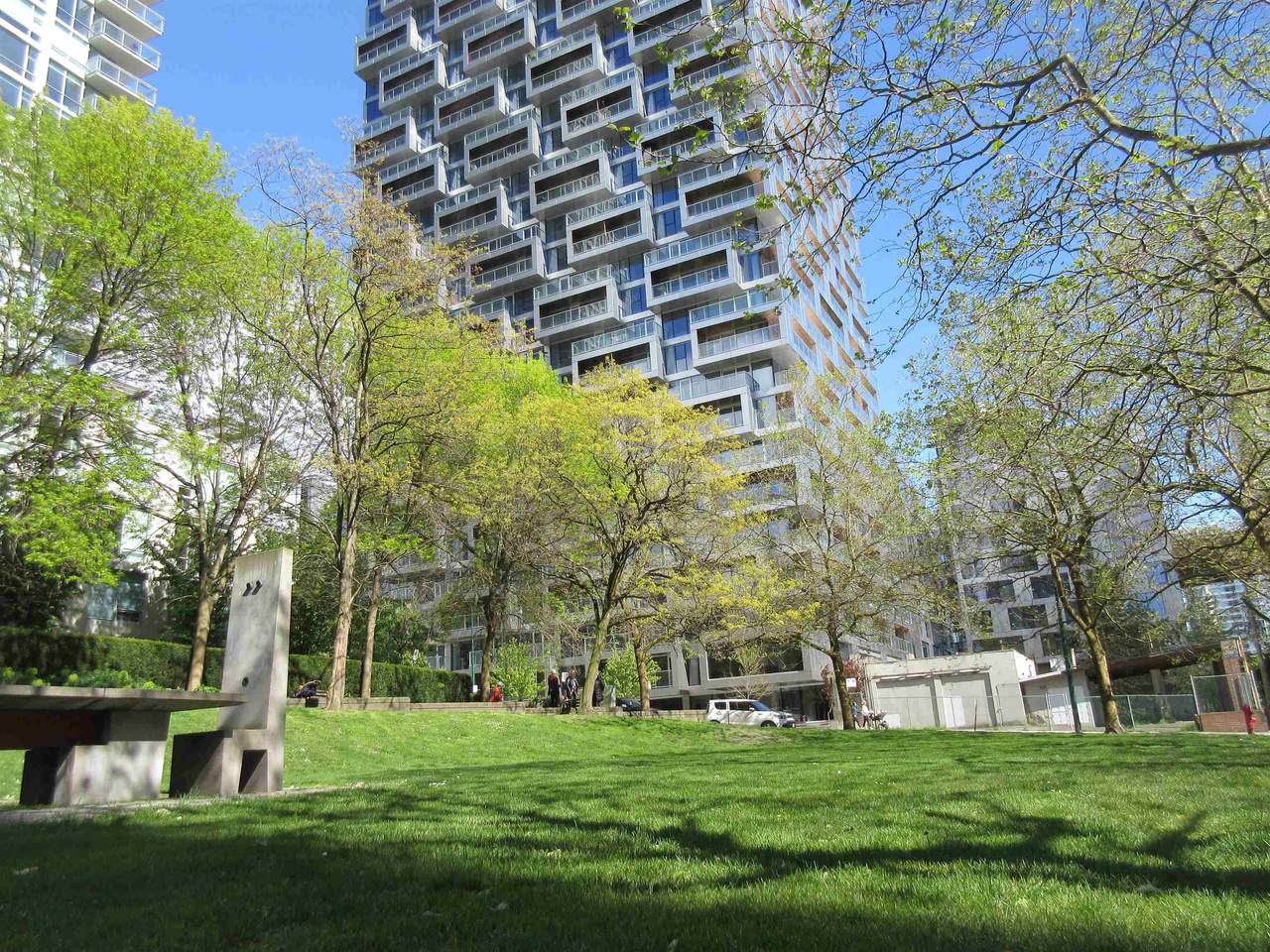 1480 Howe Street - Photo 1