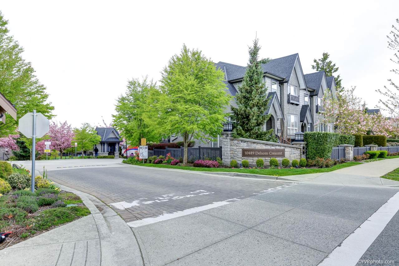 10489 Delsom Crescent - Photo 1