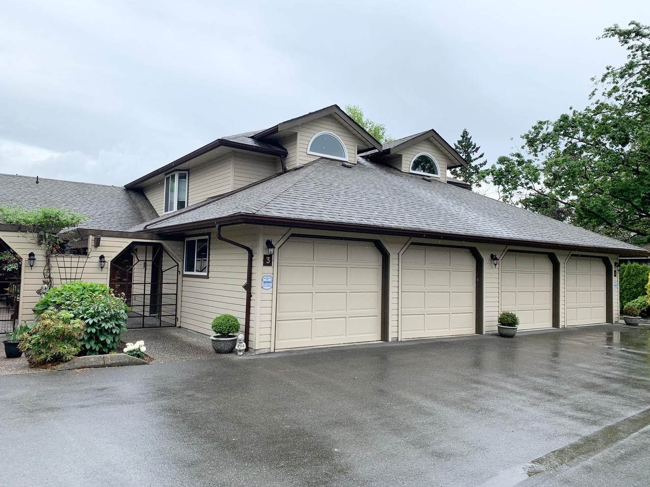 9515 Woodbine Street - Photo 1