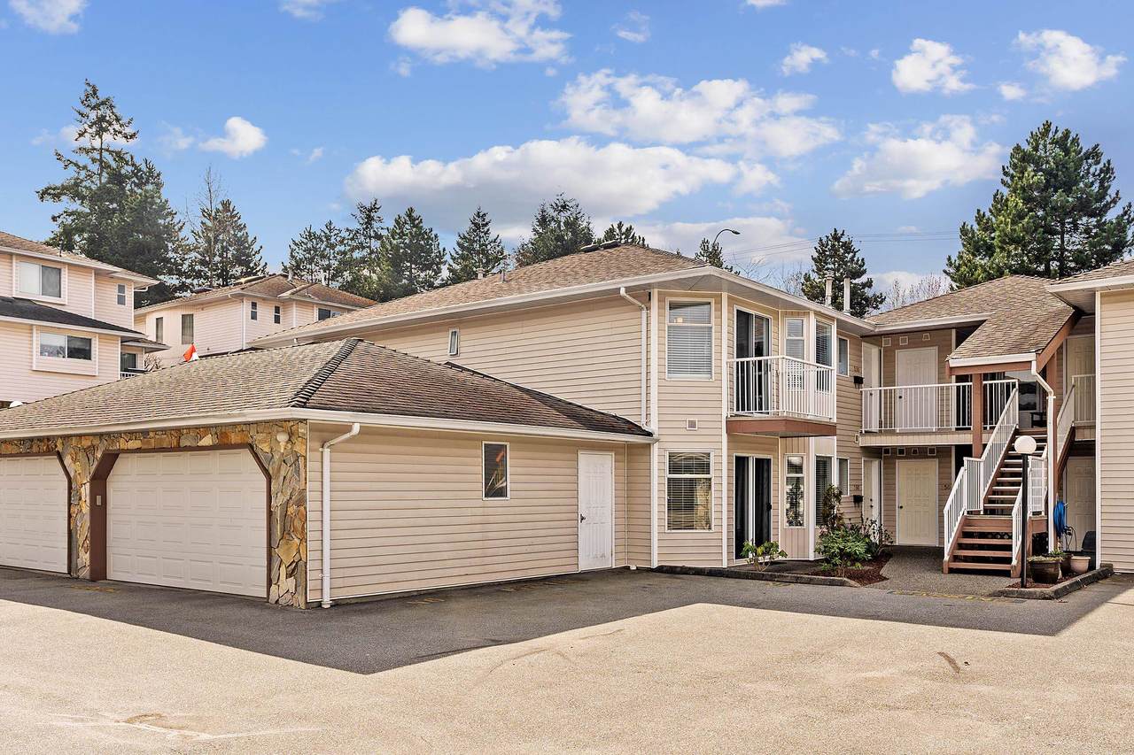 6875 121 Street - Photo 1