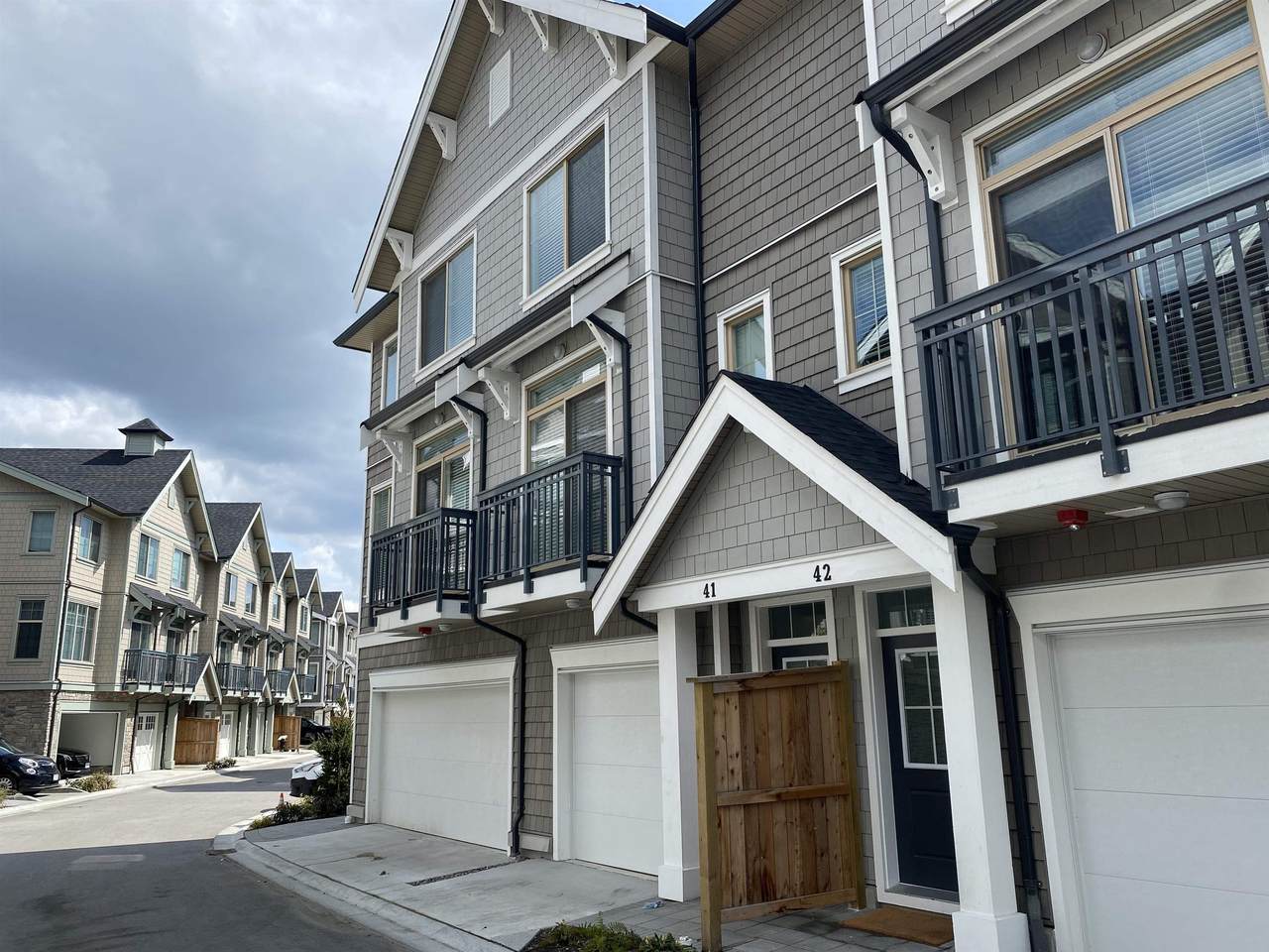 20487 65 Avenue - Photo 1