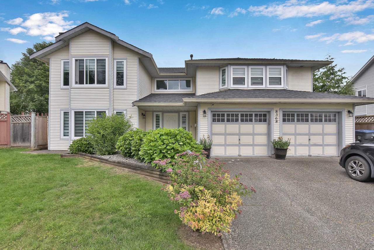 8368 155 Street - Photo 1