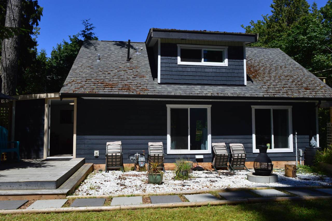 8052 Alderwood - Photo 1