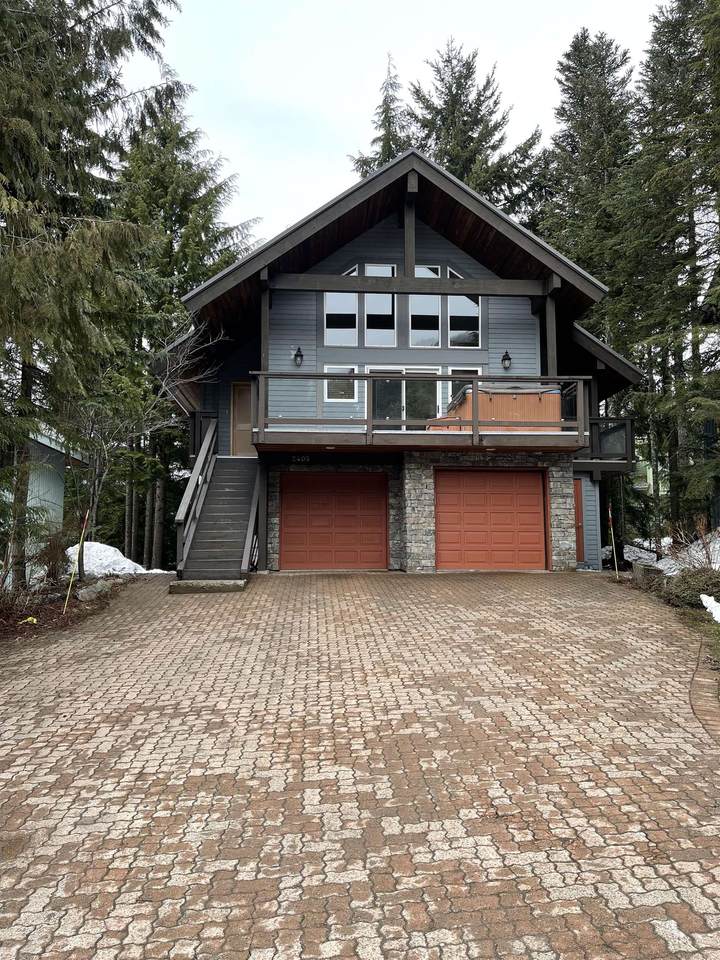 2405 Los Lenas Place - Photo 1