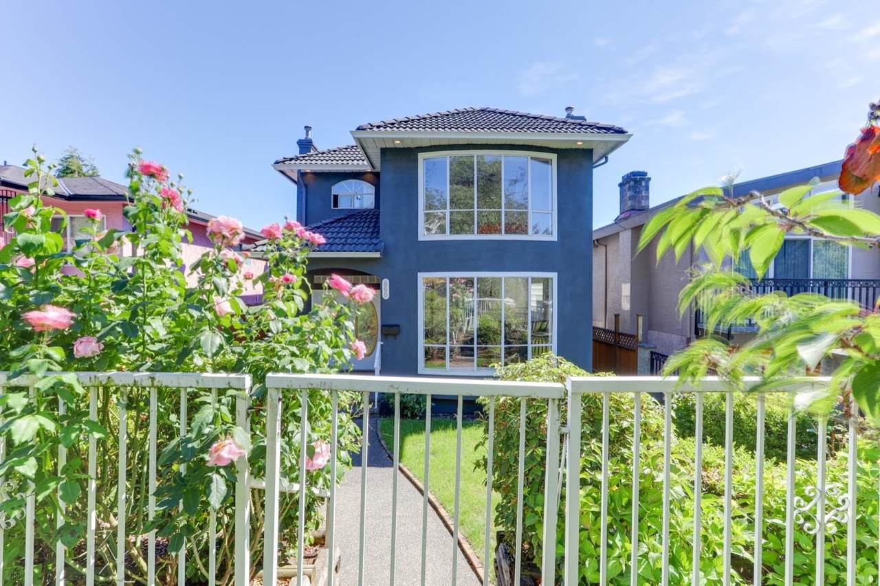 860 64TH Avenue - Photo 1