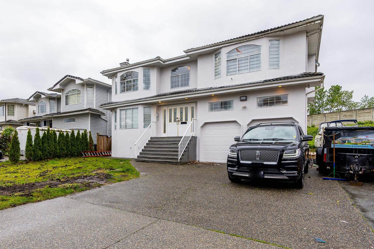 346 Wood Street - Photo 1