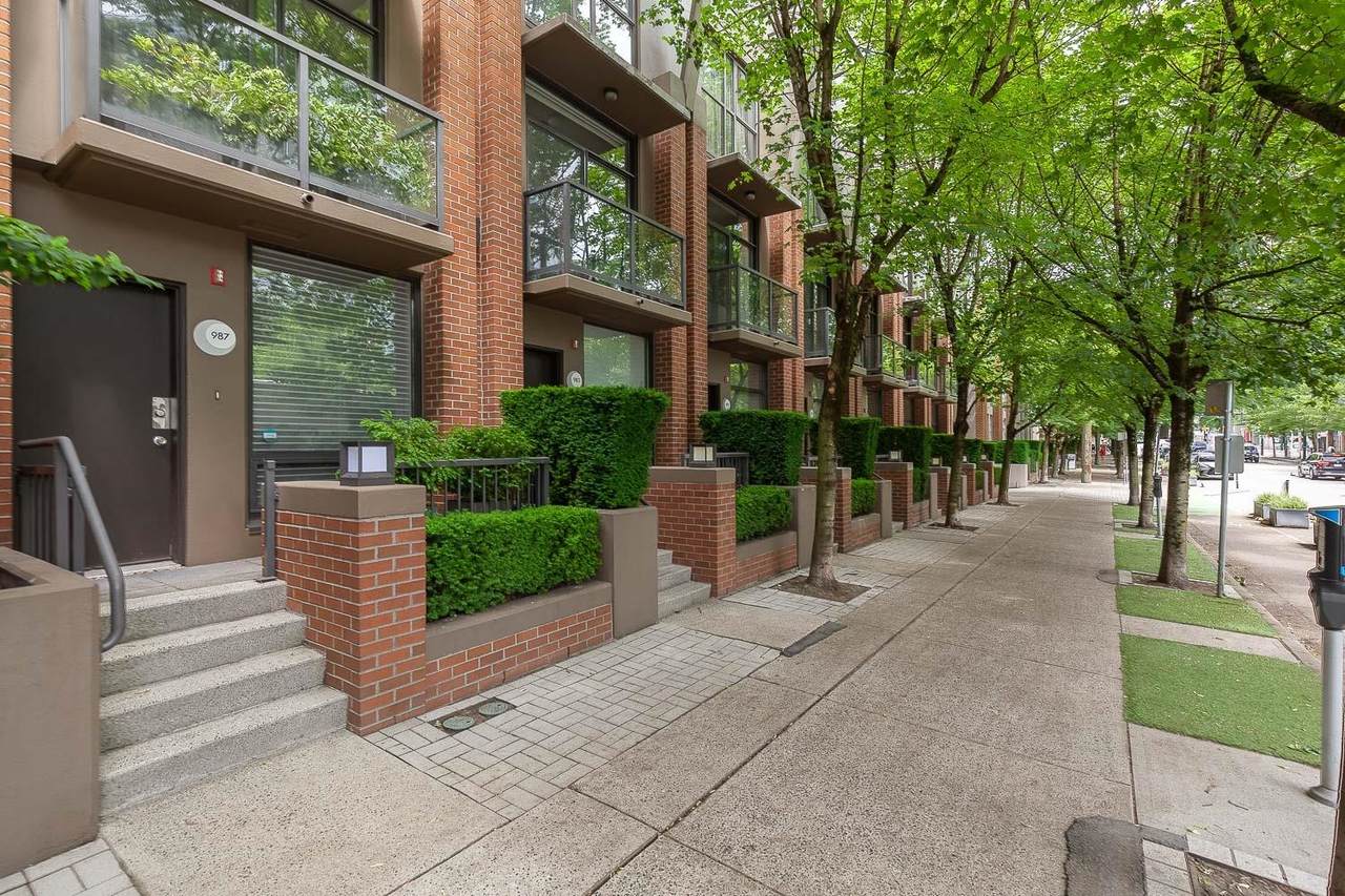 987 Beatty Street - Photo 1
