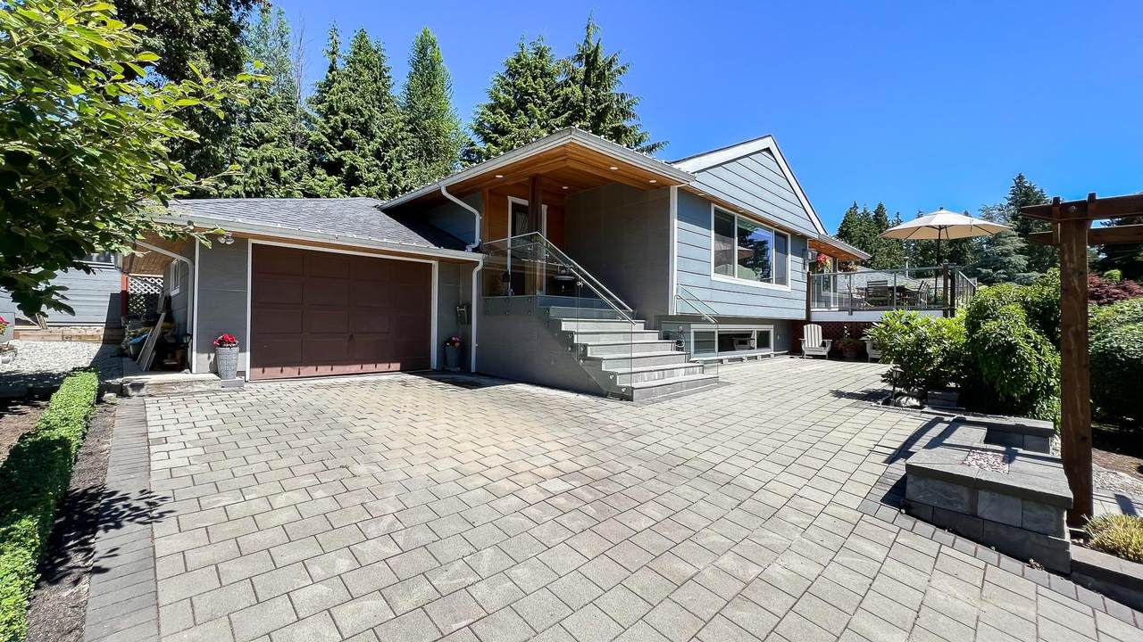 1395 Palmerston Avenue - Photo 1