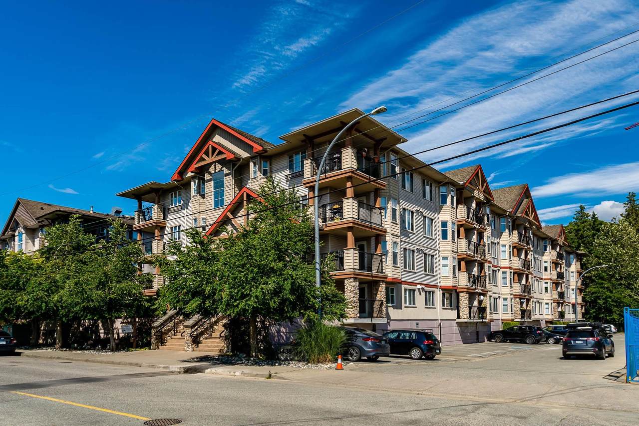 5438 198 Street - Photo 1
