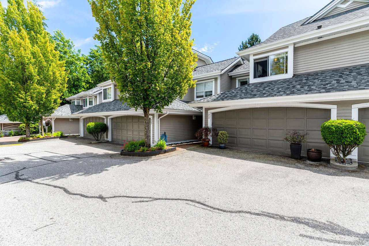 650 Roche Point Drive - Photo 1