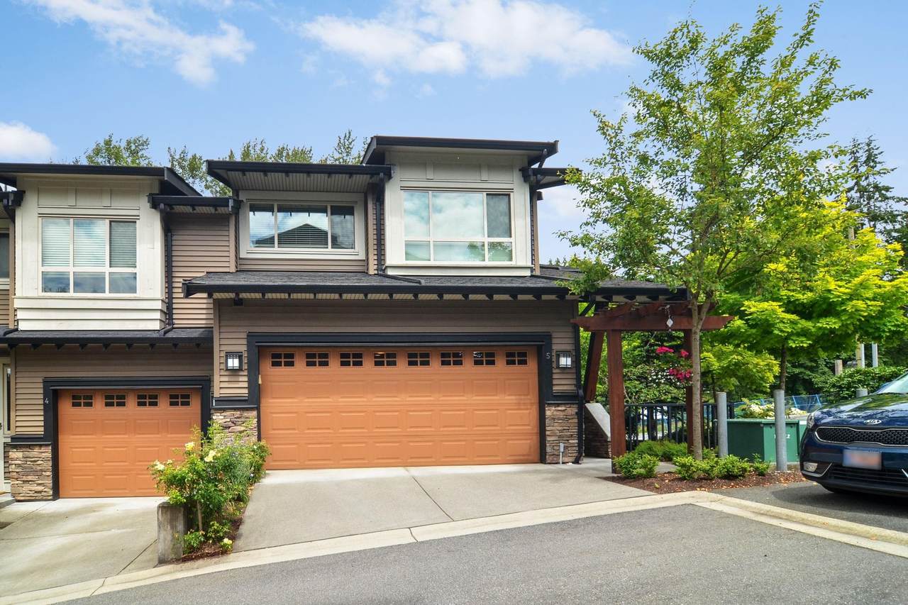 23986 104 Avenue - Photo 1