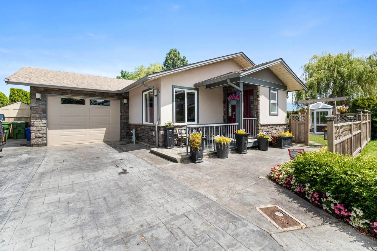 6904 Casabello Drive - Photo 1
