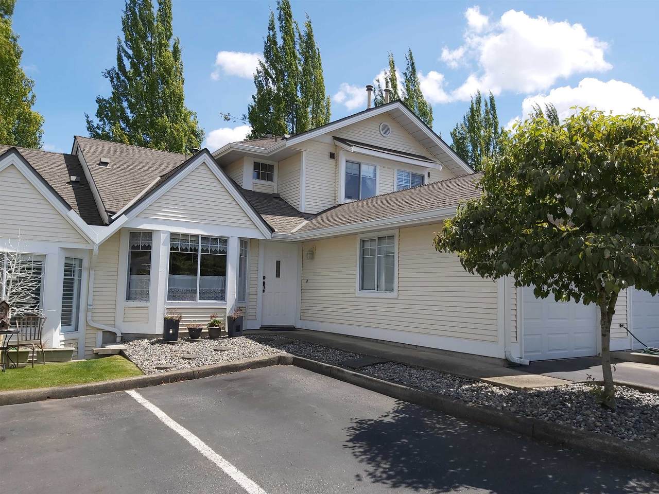 8737 212 Street - Photo 1