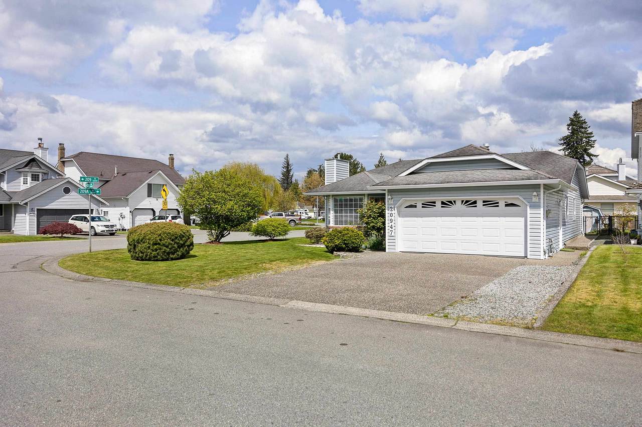 20947 50B Avenue - Photo 1