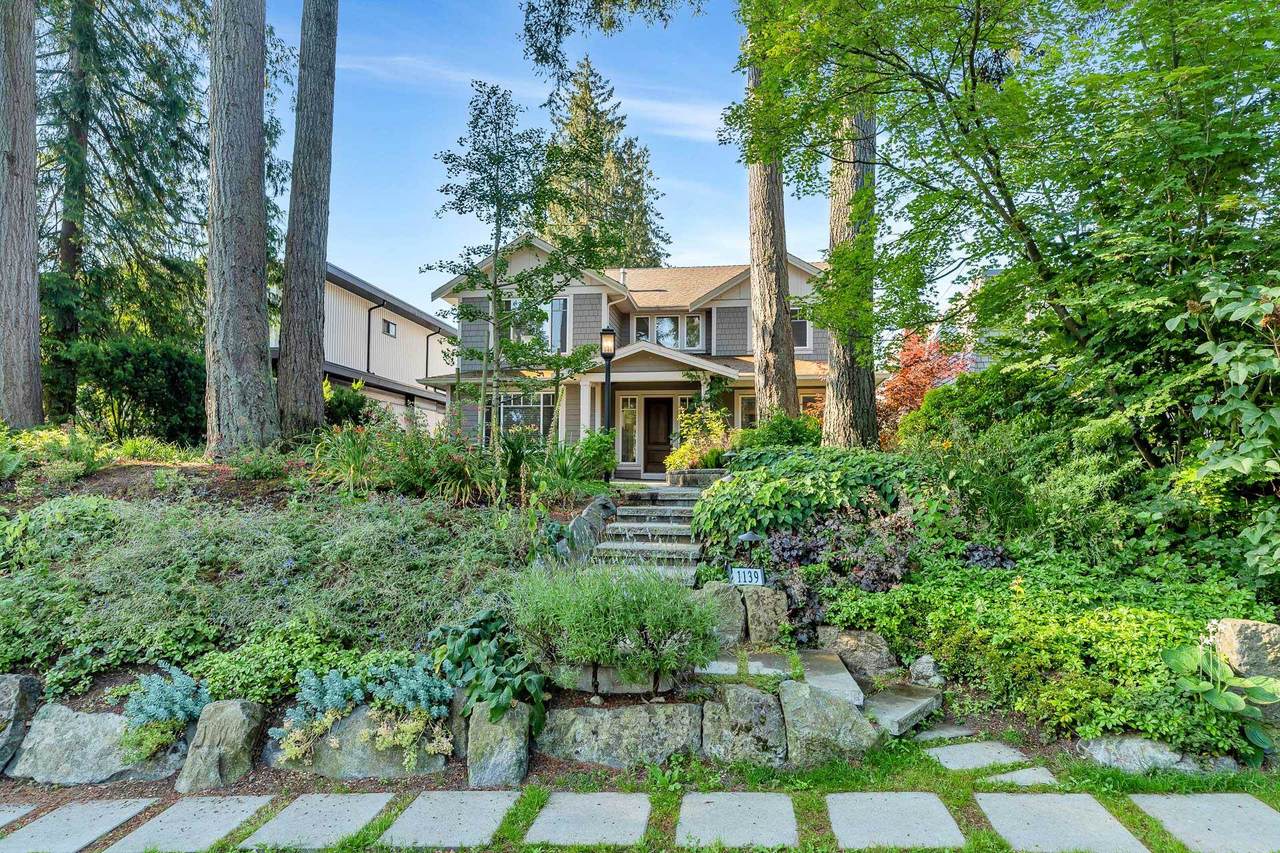 1139 21ST Street - Photo 1