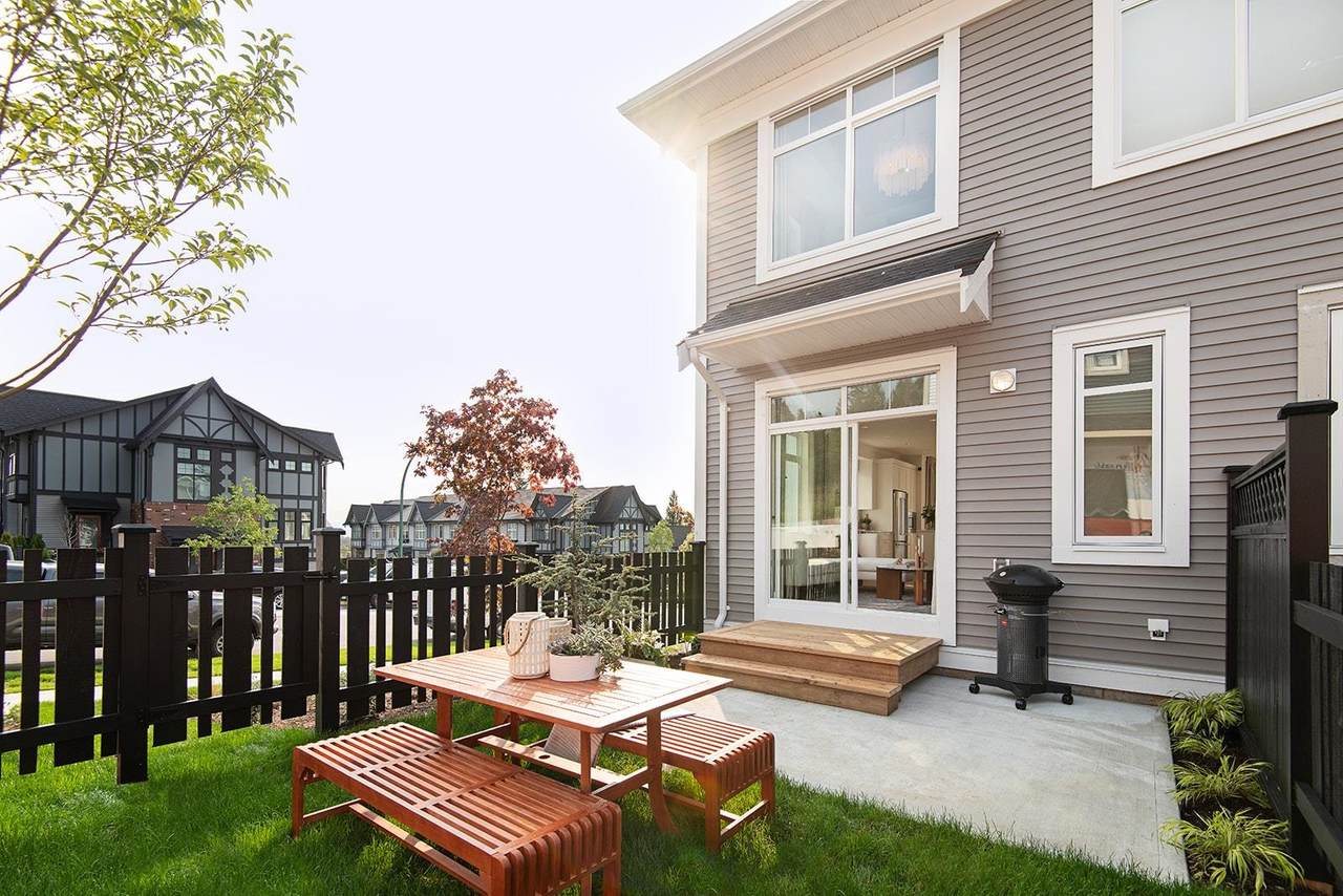 3489 Baycrest Avenue - Photo 1