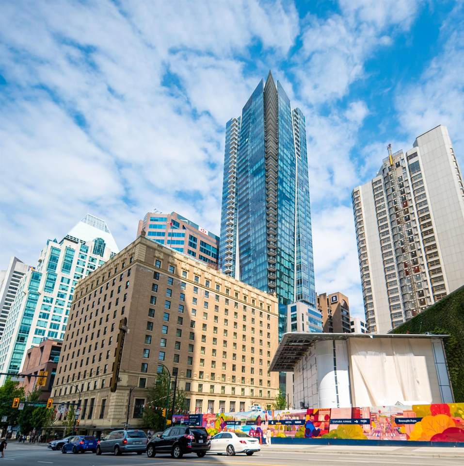 667 Howe Street - Photo 1