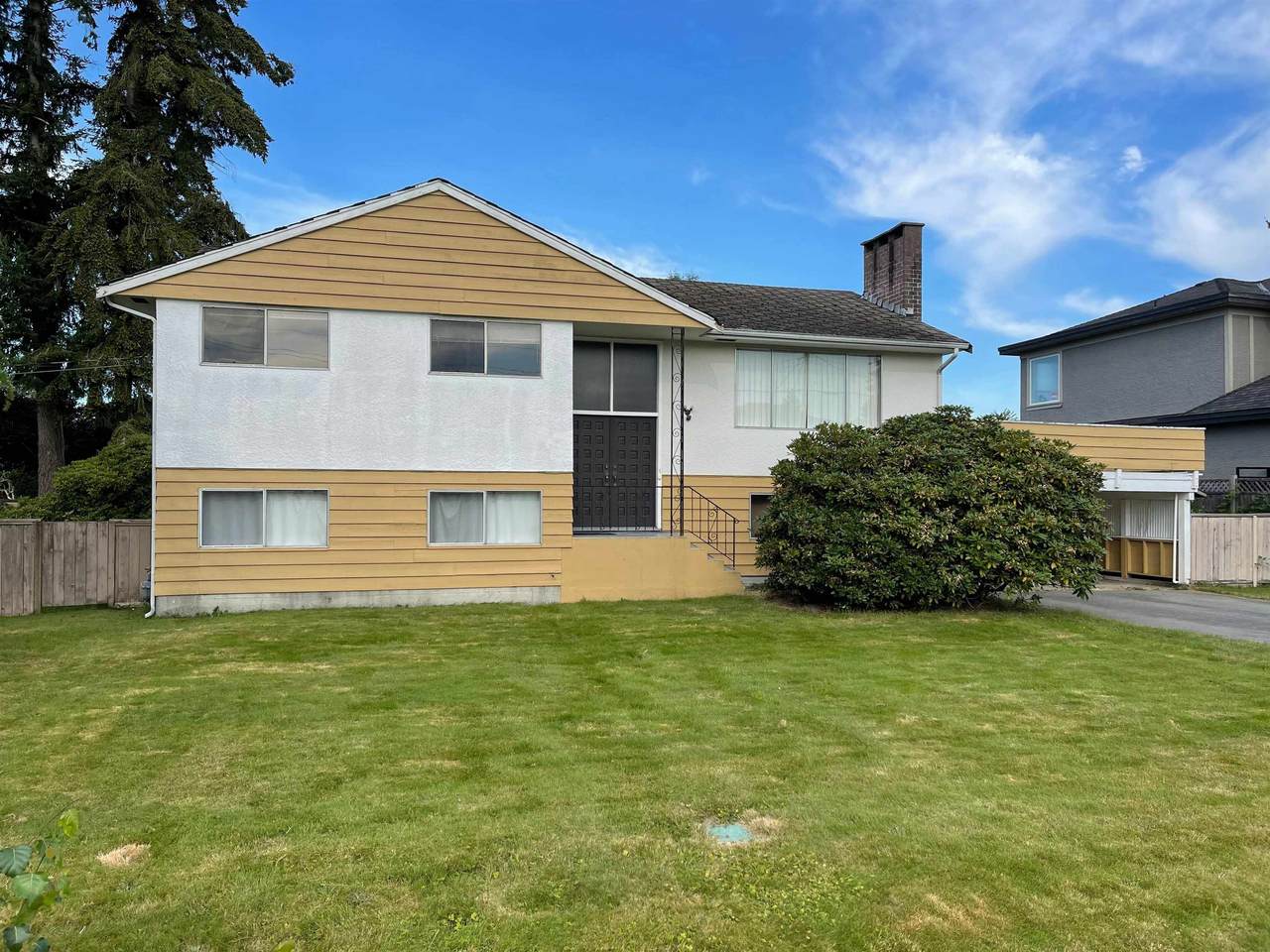 5751 Gibbons Drive - Photo 1