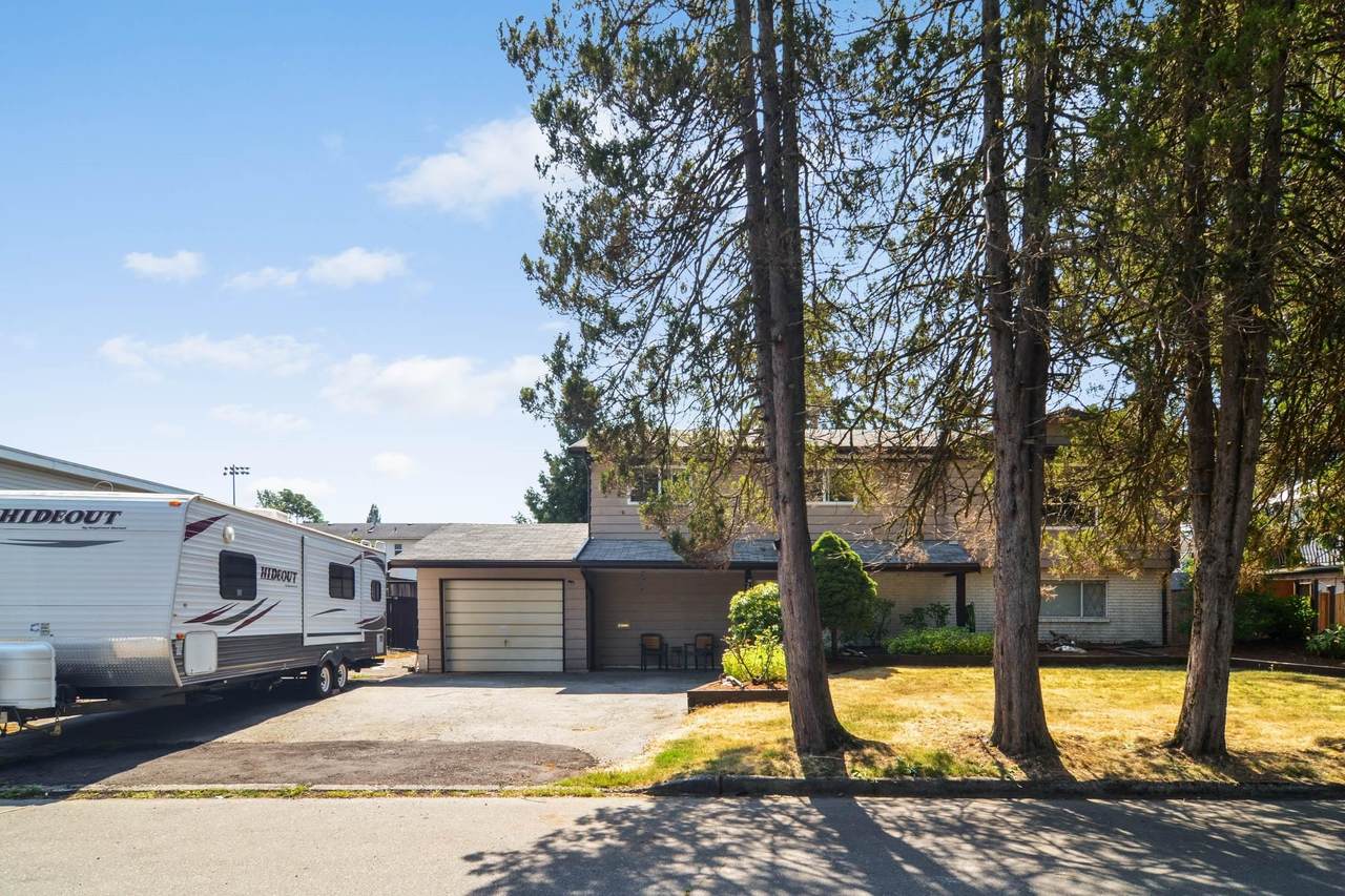 22570 Hinch Crescent - Photo 1