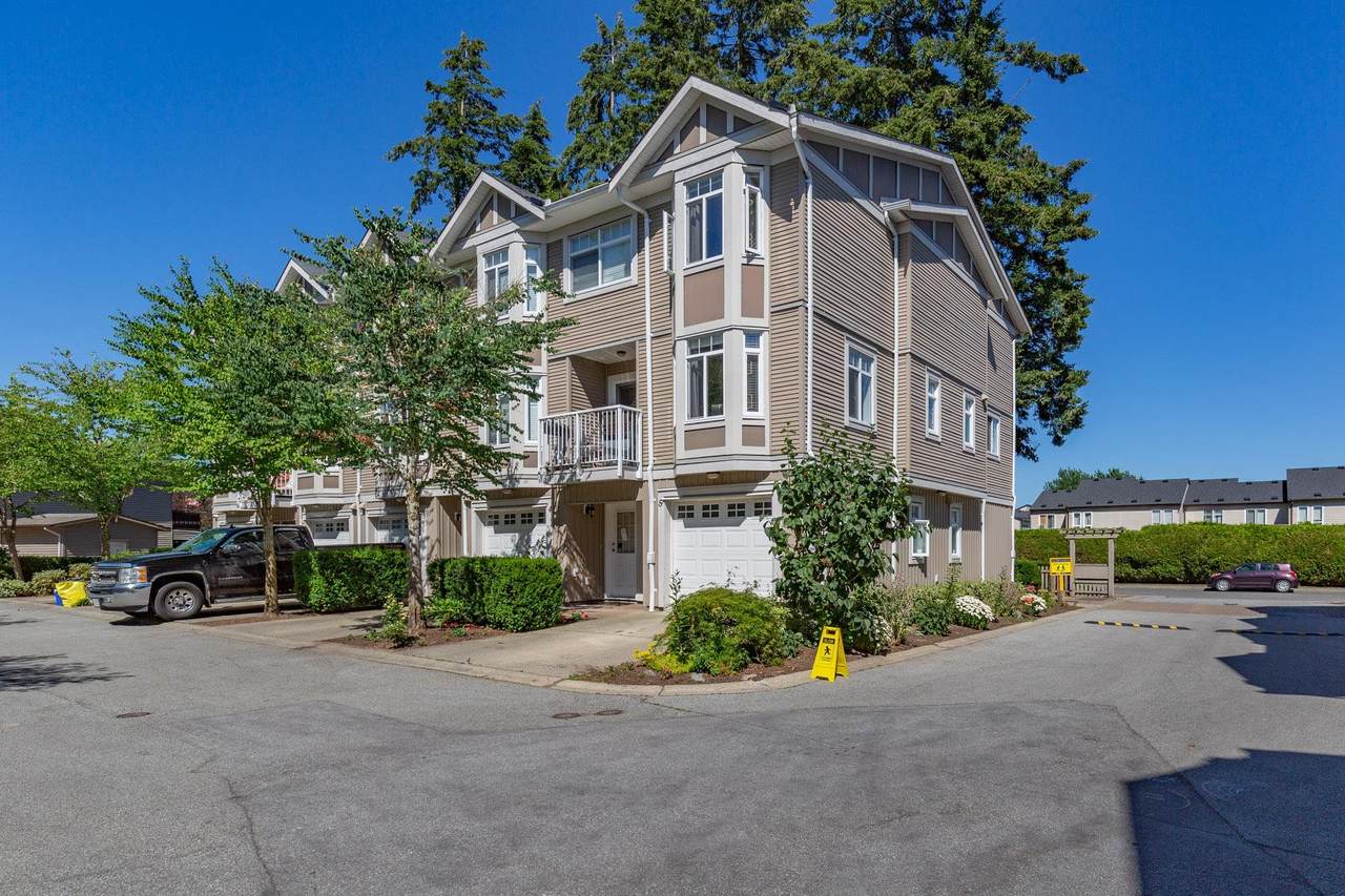 2865 273 Street - Photo 1