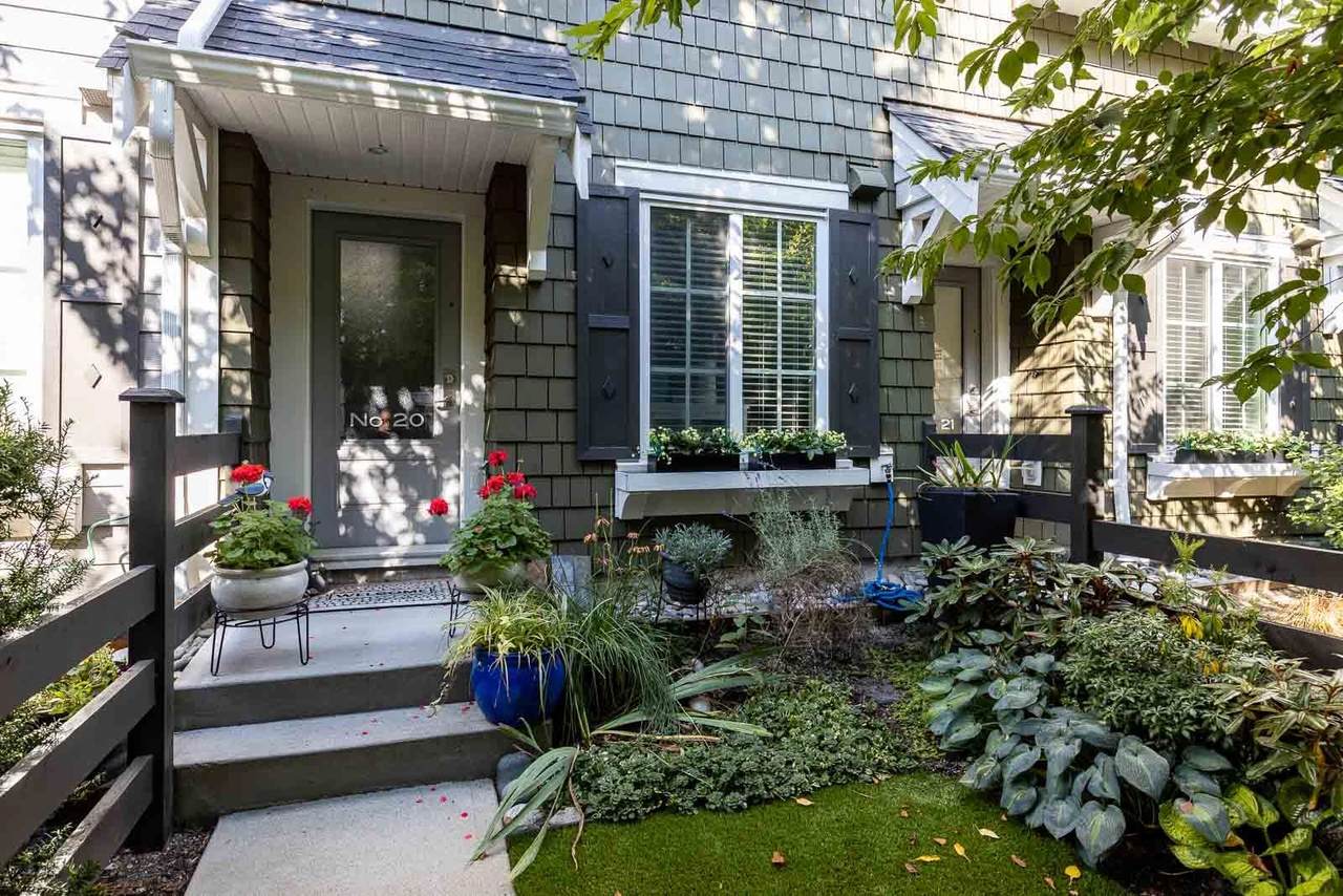 288 171 Street - Photo 1