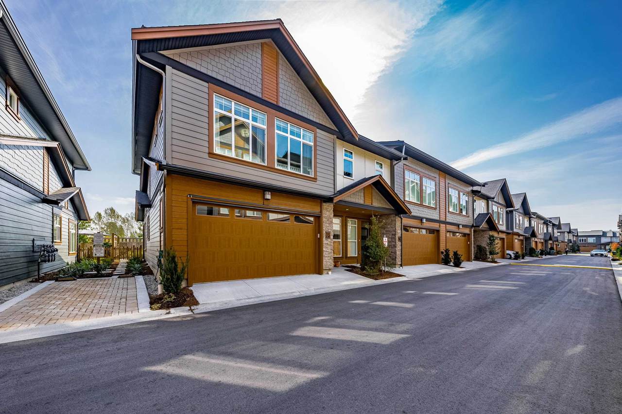 17033 Fraser Highway - Photo 1