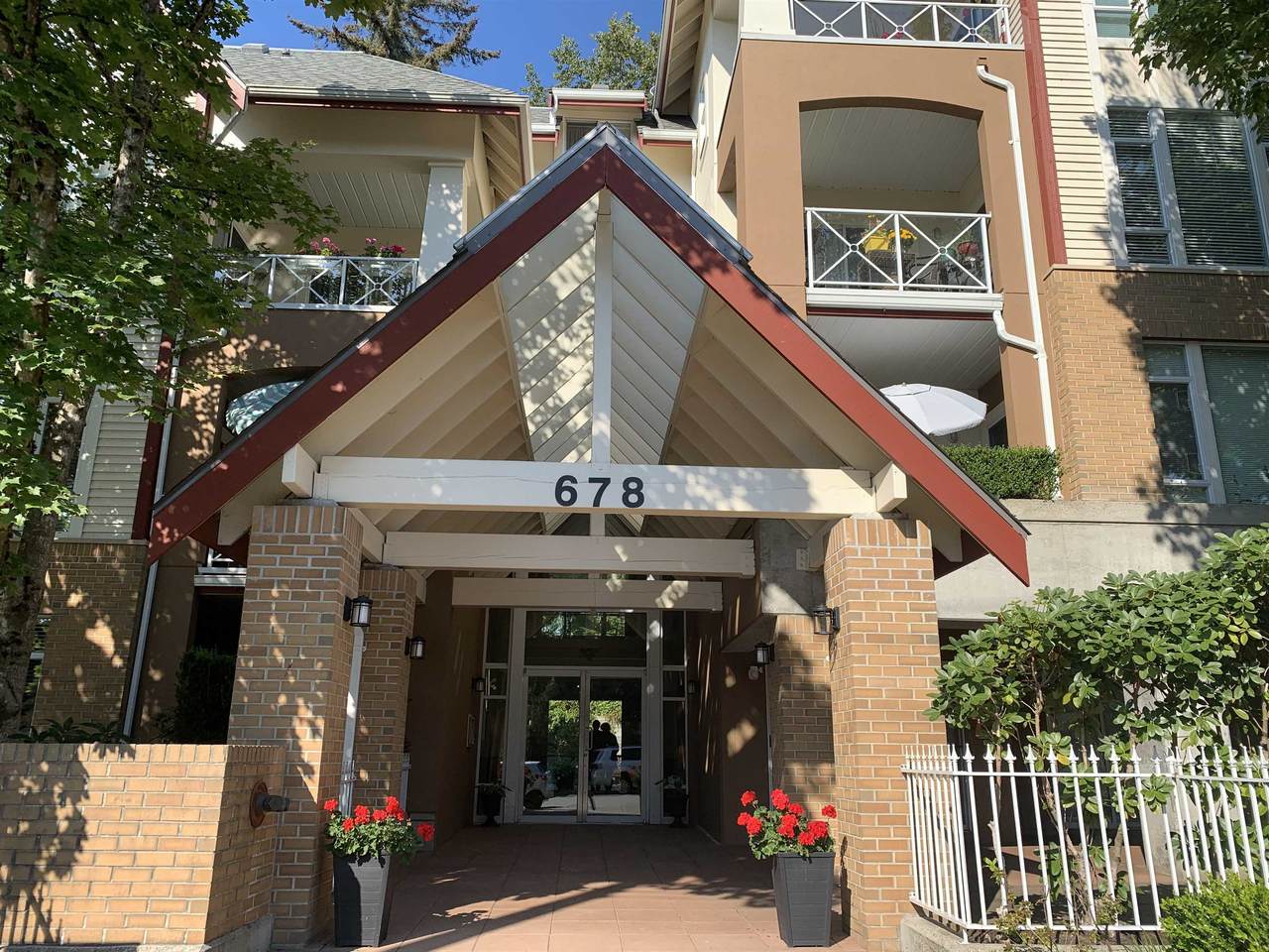 678 Queens Road - Photo 1