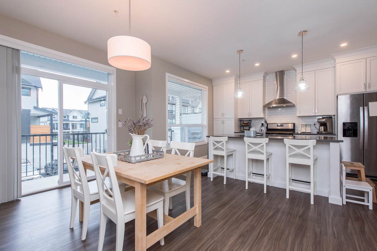 5512 Driftwood Street - Photo 1