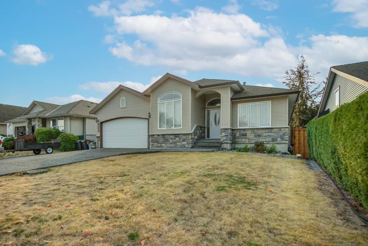 26996 24A Avenue - Photo 1