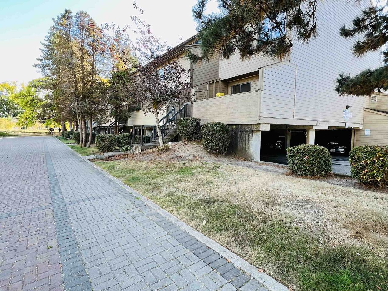 8140 Colonial Drive - Photo 1
