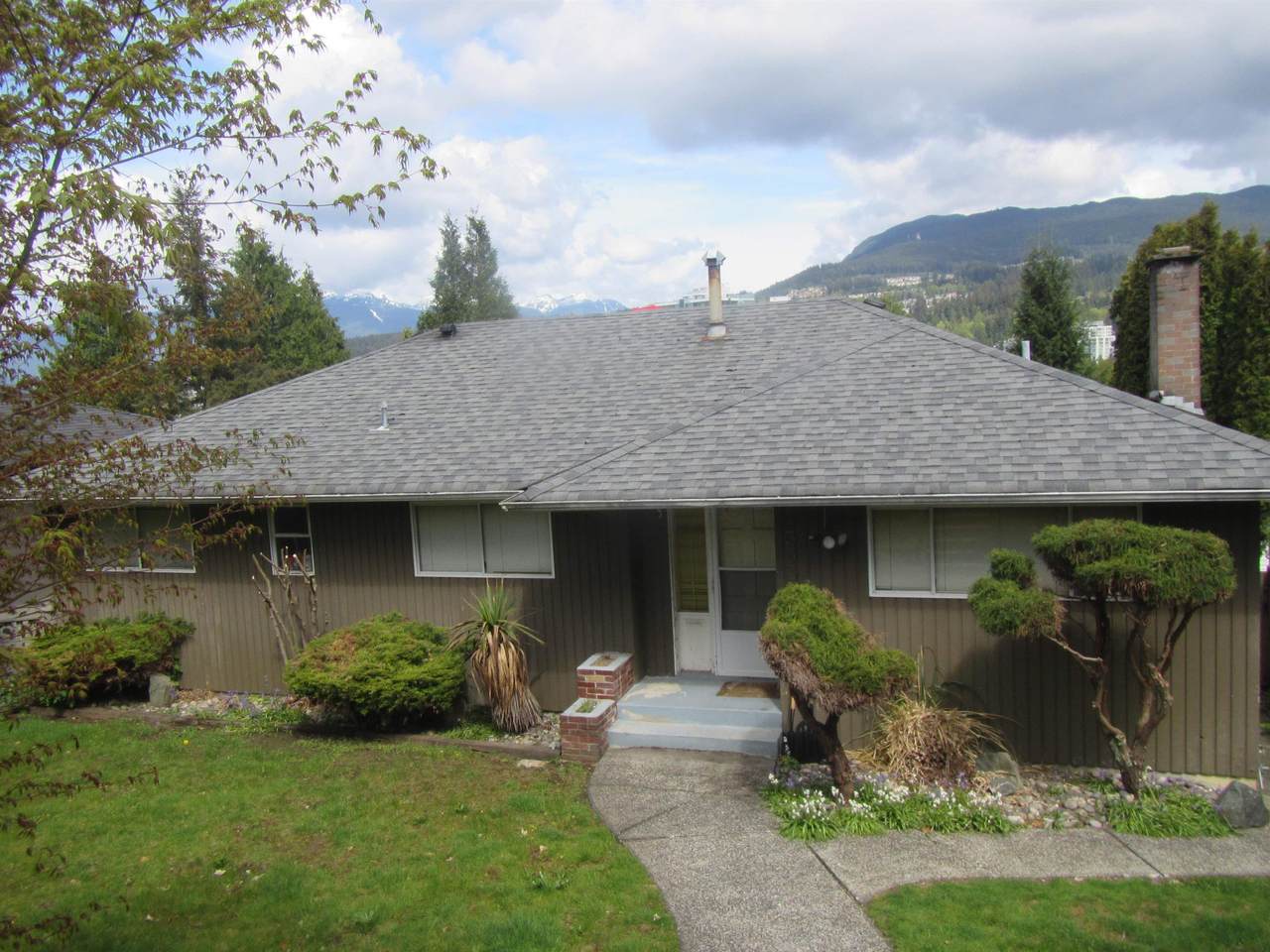 3330 Viewmount Drive - Photo 1