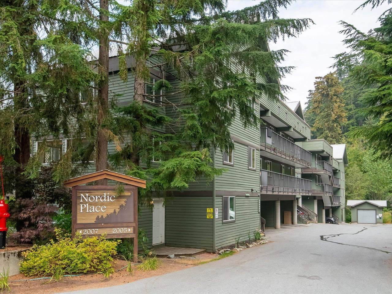 2005 Nordic Place - Photo 1