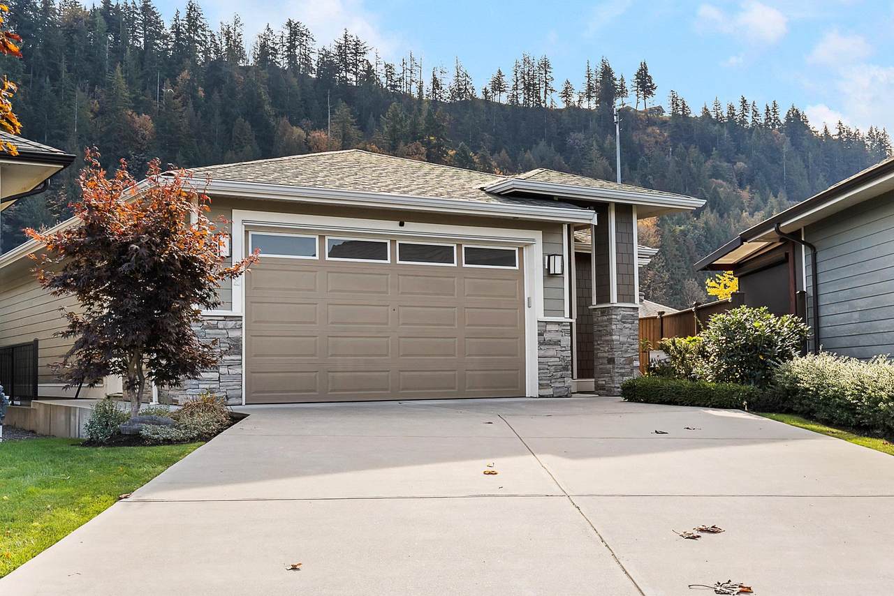 46110 Thomas Road - Photo 1
