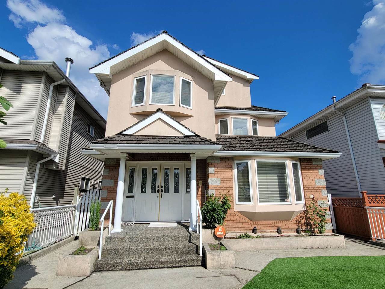 5920 Commercial Street - Photo 1