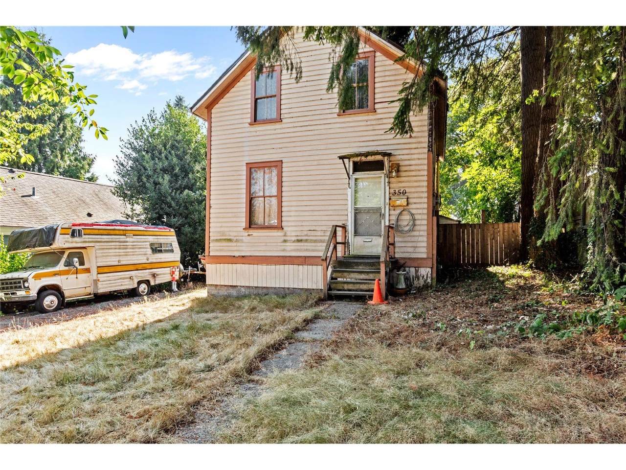 350 Keary Street - Photo 1