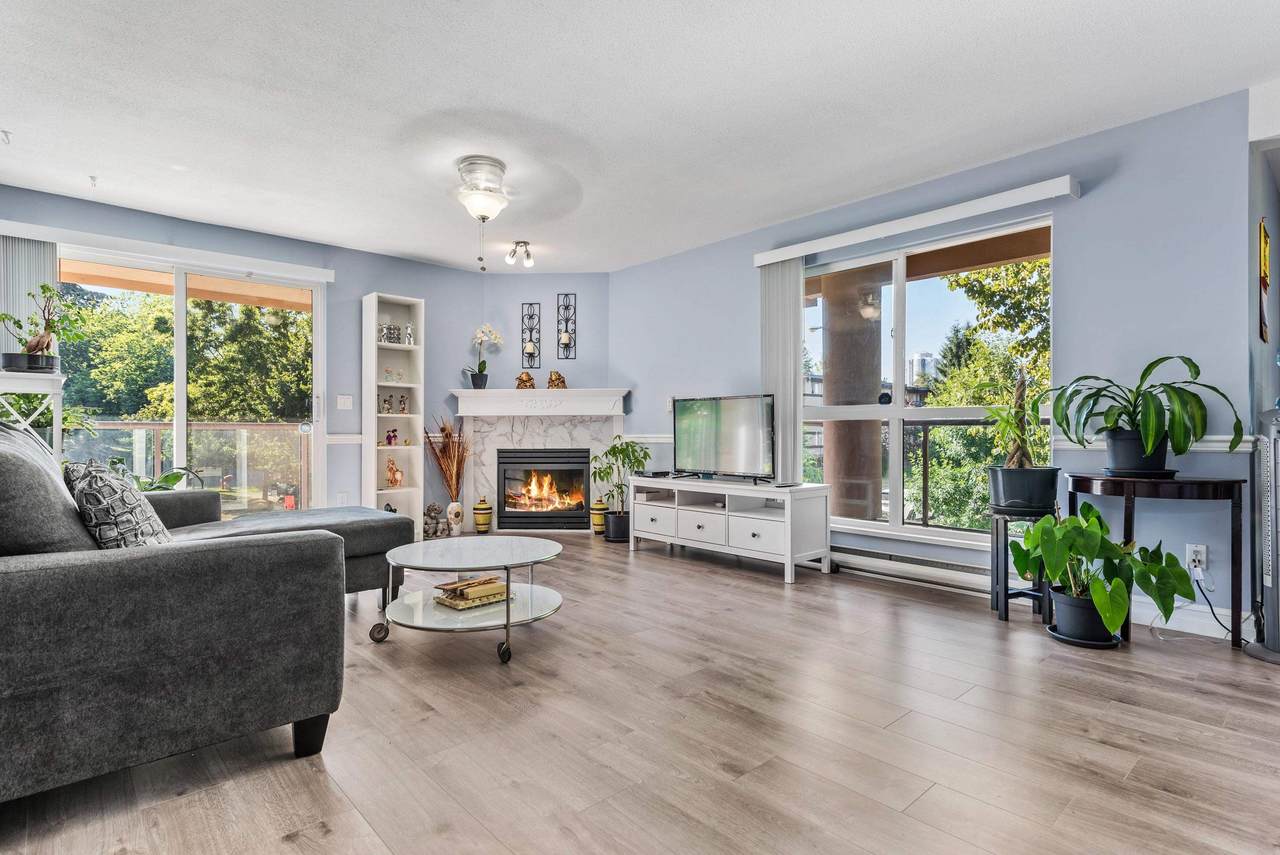 14980 101A Avenue - Photo 1