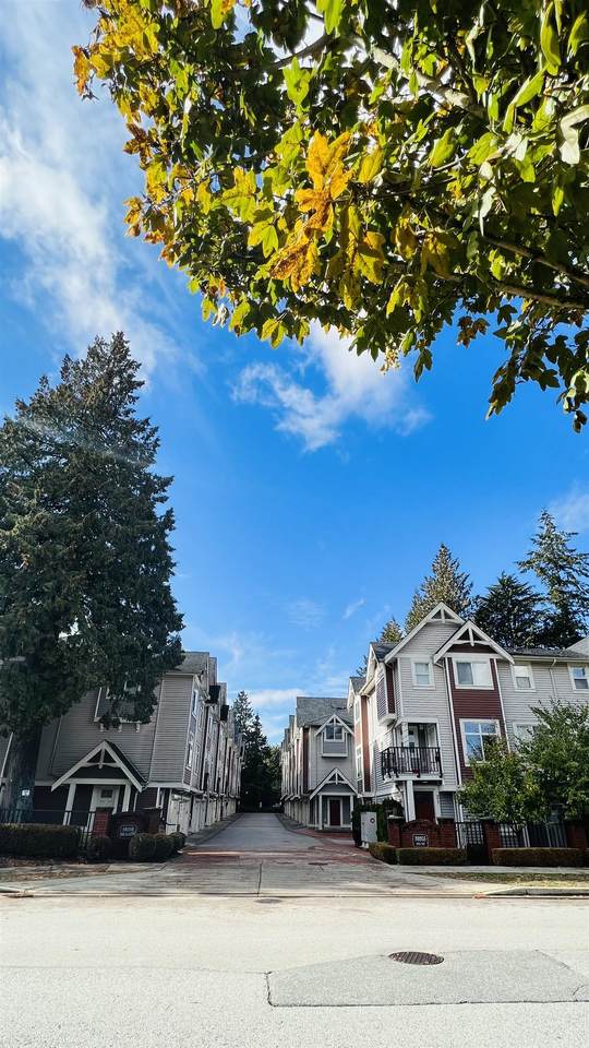 10265 141 Street - Photo 1