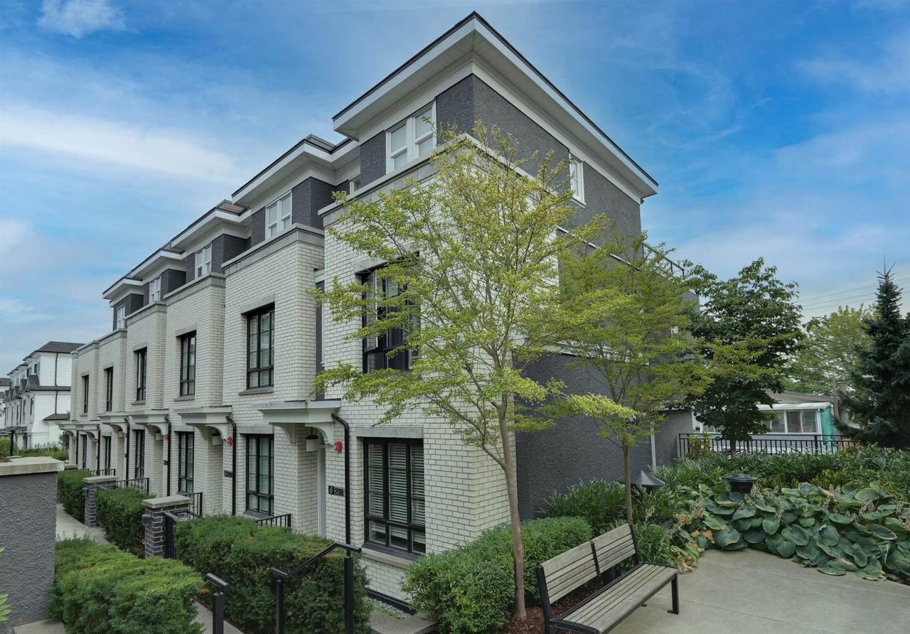 238 62ND Avenue - Photo 1