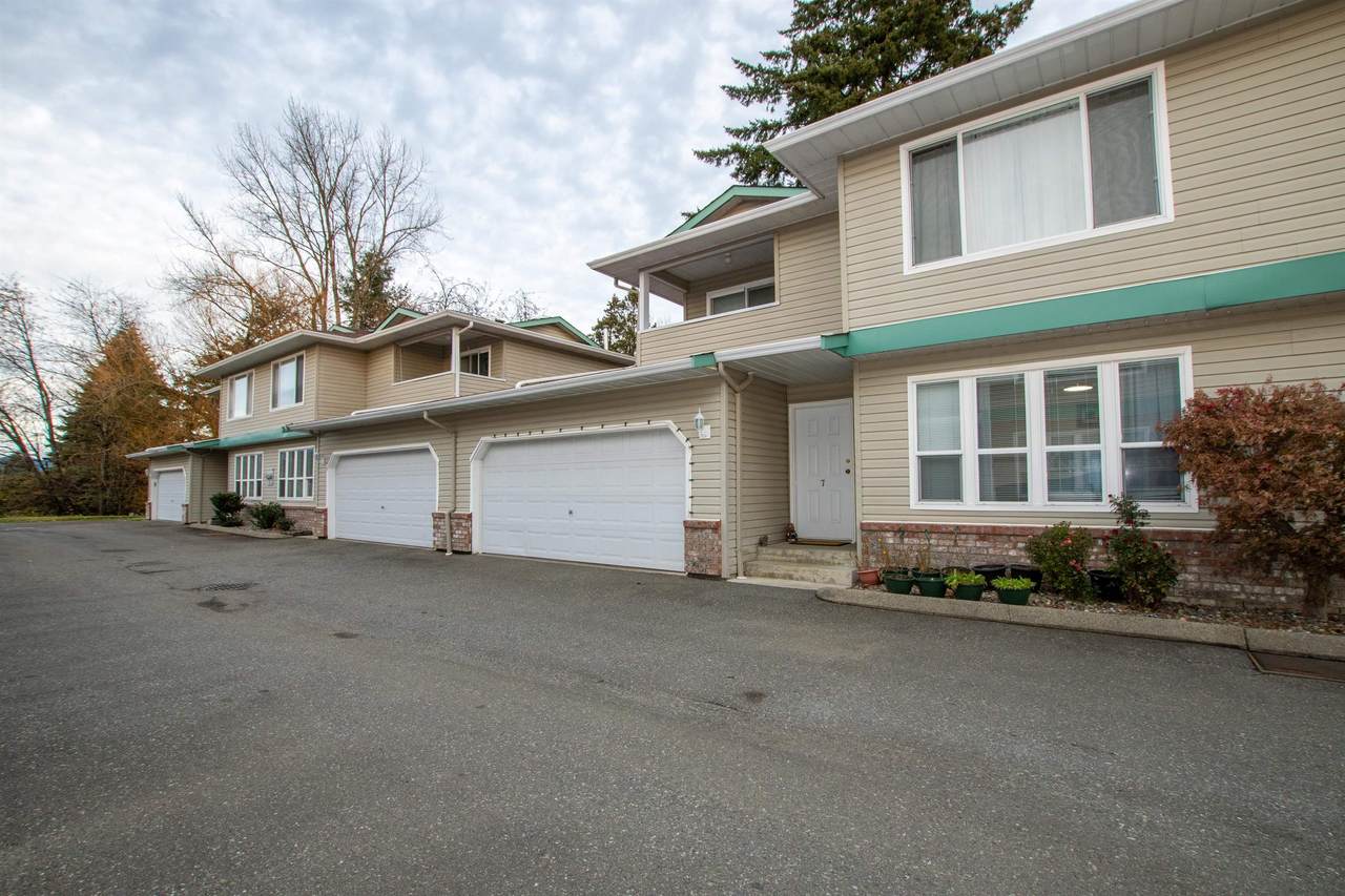 46209 Cessna Drive - Photo 1