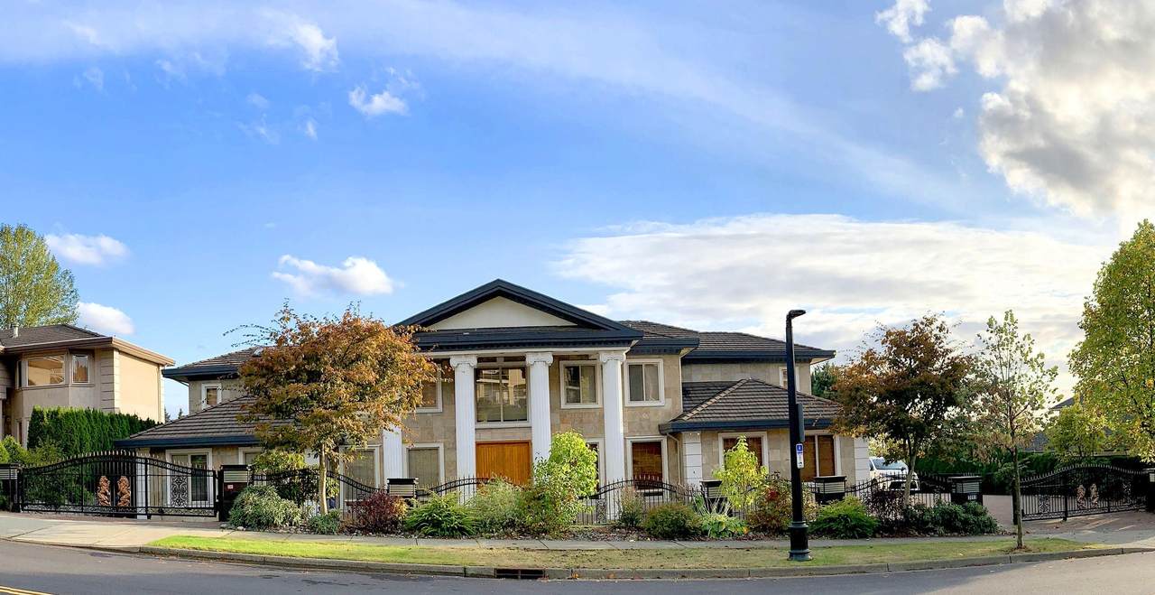 3003 Plateau Boulevard - Photo 1