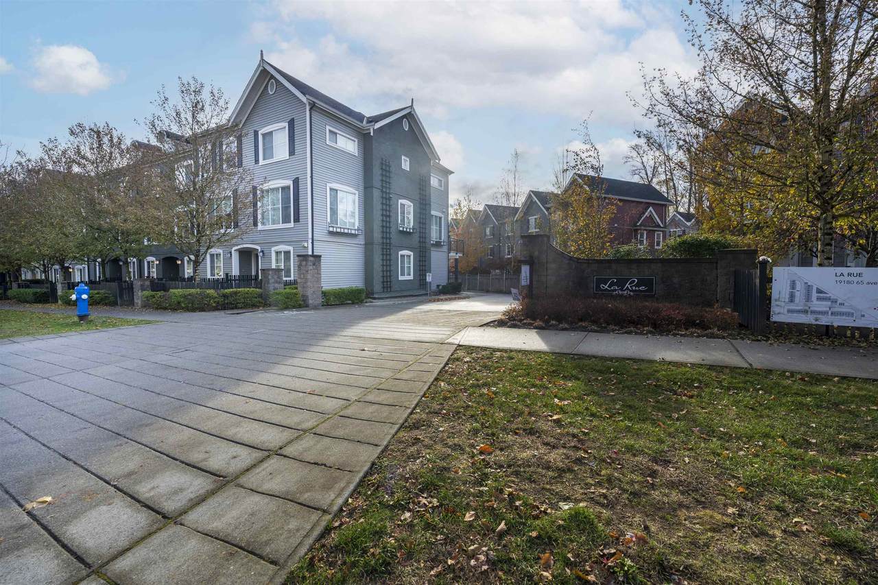 19180 65 Avenue - Photo 1