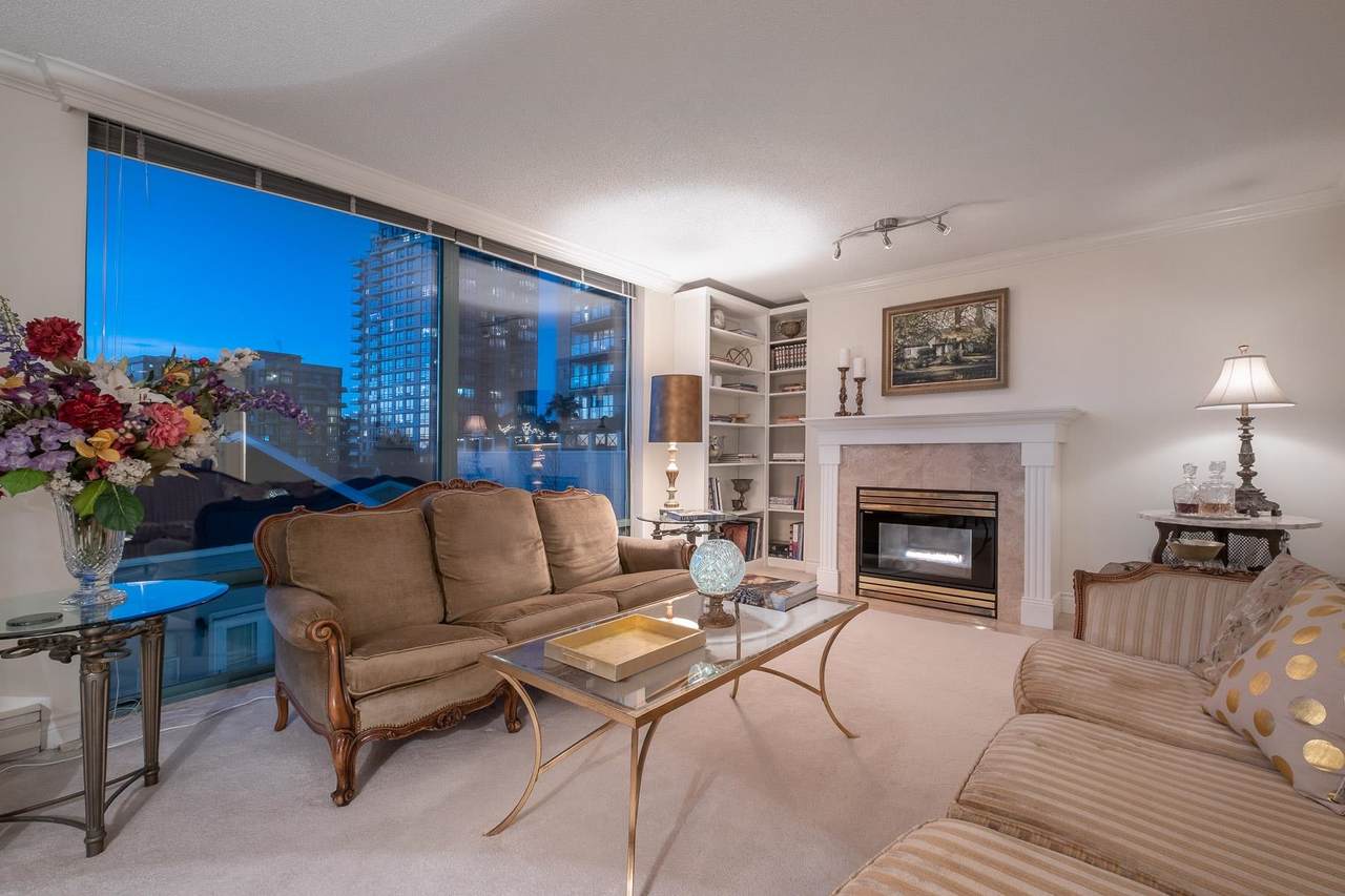 8 Laguna Court - Photo 1