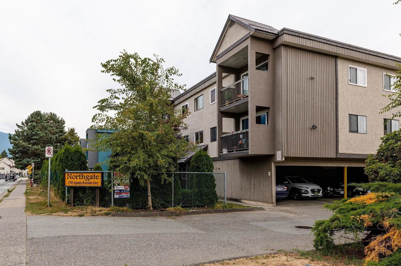 1783 Agassiz-Rosedale No 9 Highway - Photo 1