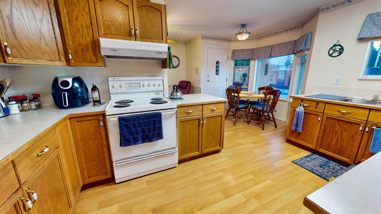 15501 89A Avenue - Photo 1