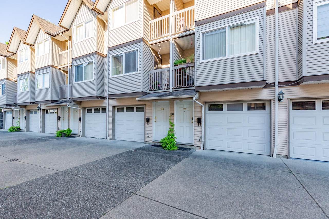 19700 56 Avenue - Photo 1