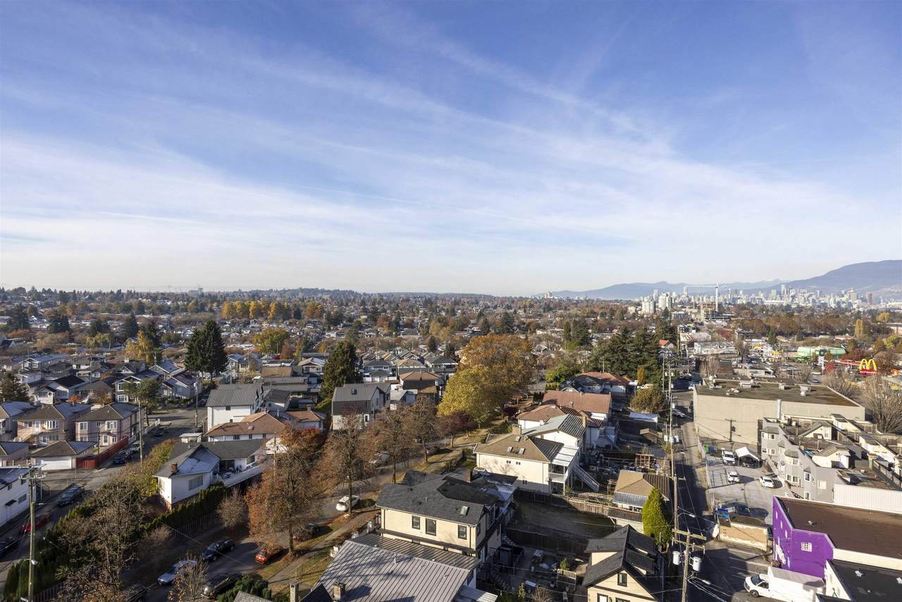 4638 Gladstone Street - Photo 1