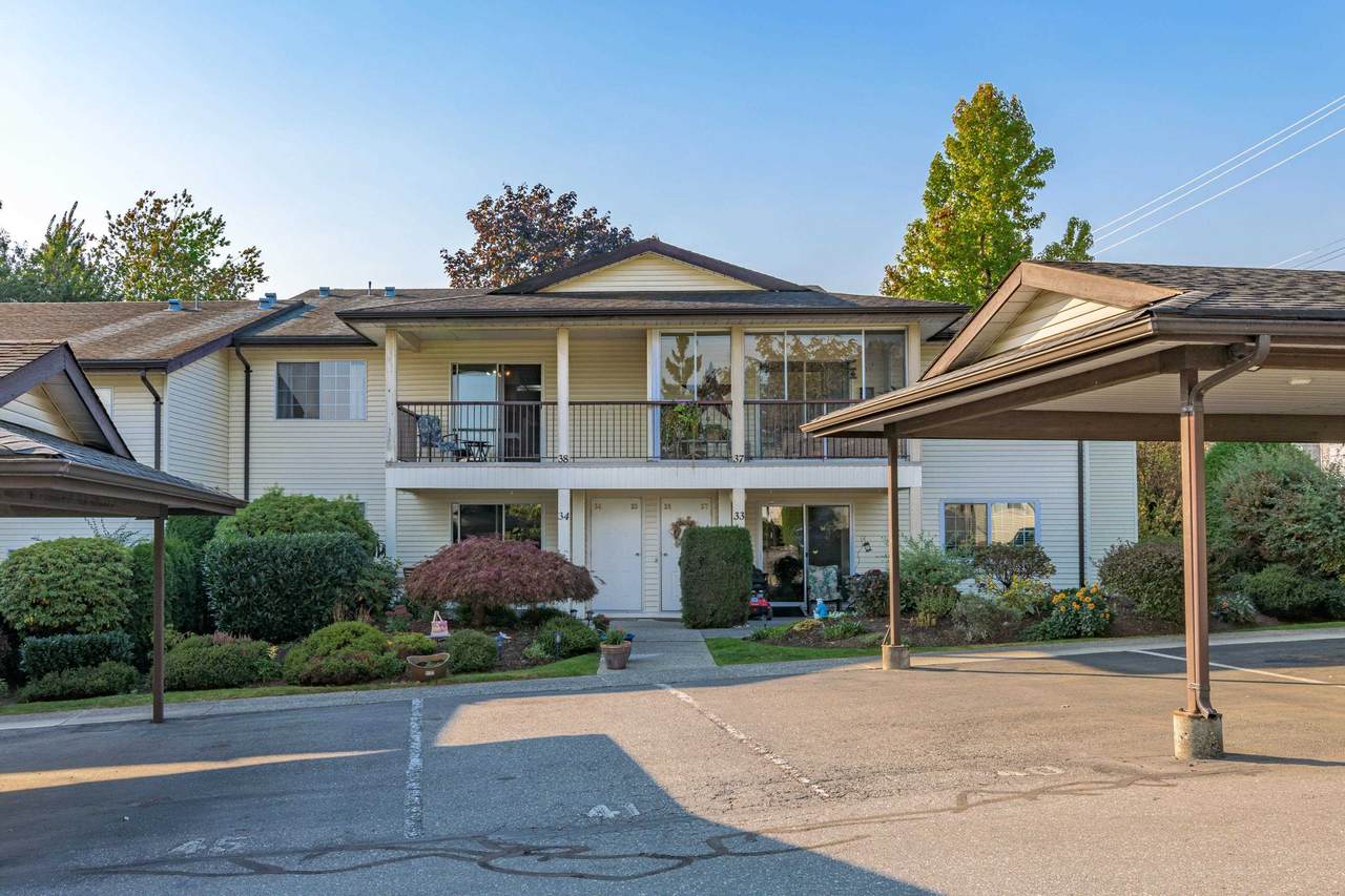 6467 197 Street - Photo 1
