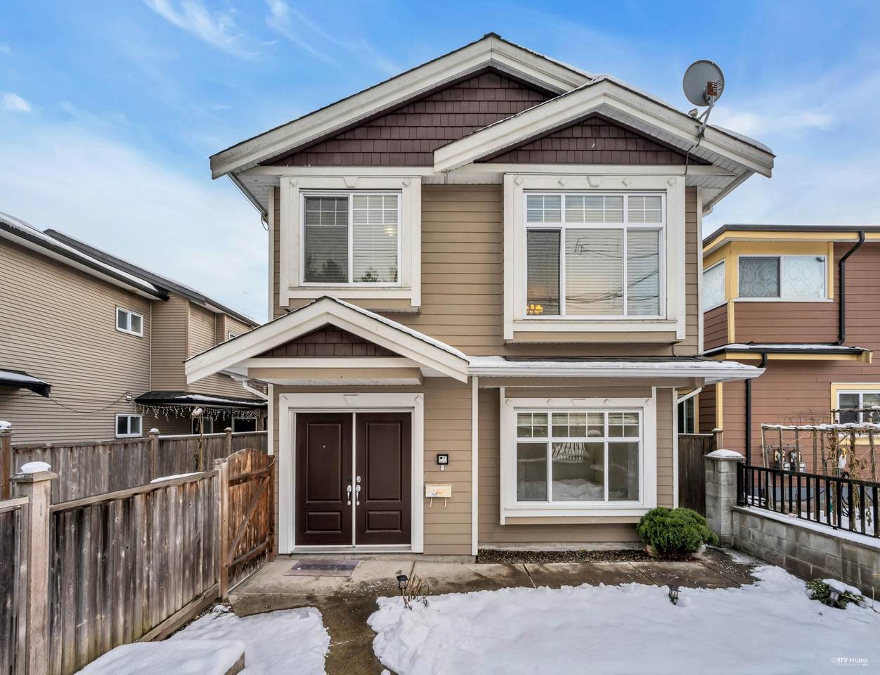 7206 11TH Avenue - Photo 1