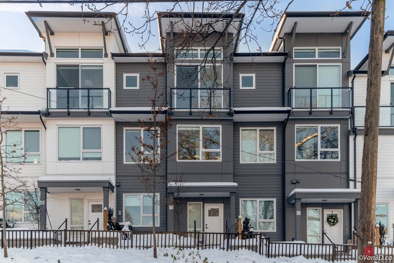 15030 28 Avenue - Photo 1
