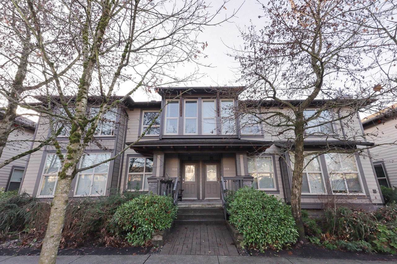 319 15TH Street - Photo 1